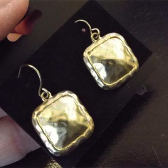 PURE MCM TEXTURED GOLDEN BLACK ENAMEL SQUARES NECKLACE & EARRINGS SET 64 - Picture 2 of 2